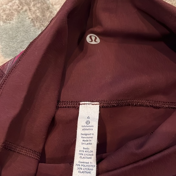 Lululemon shorts - Picture 5 of 10